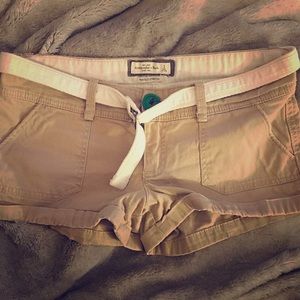 A&F tan shorts